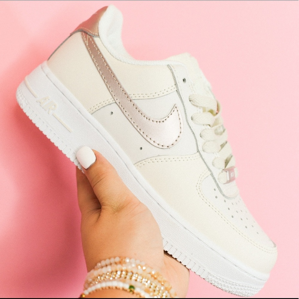 Rose Gold Nike Air Force 1’s 💛